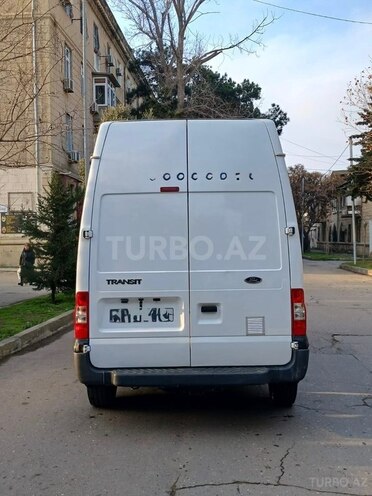 Ford Transit-3
