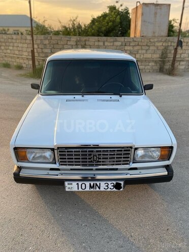 LADA (VAZ) 2107-2