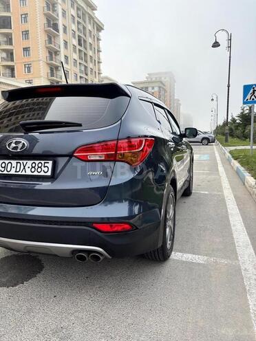Hyundai Santa Fe-5