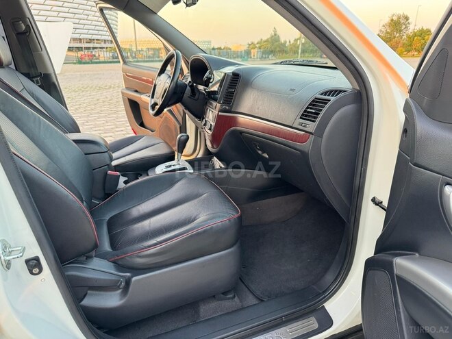 Hyundai Santa Fe-17