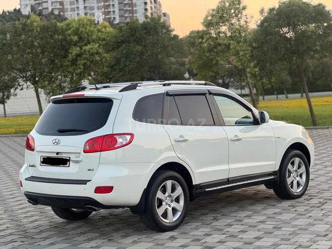 Hyundai Santa Fe-5