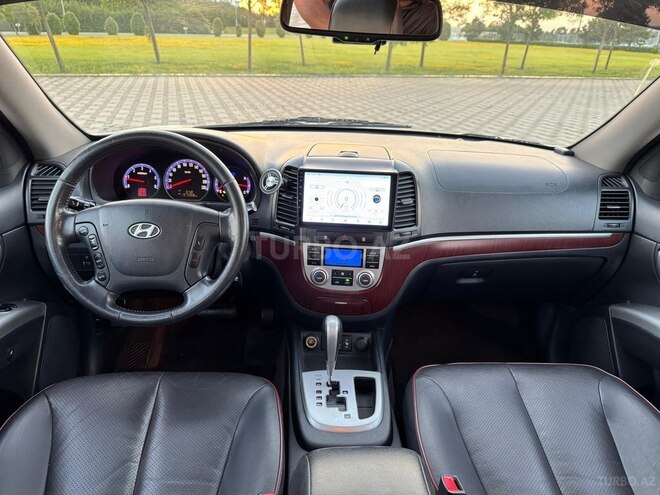 Hyundai Santa Fe-18