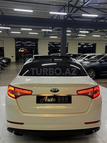 Kia Optima-4
