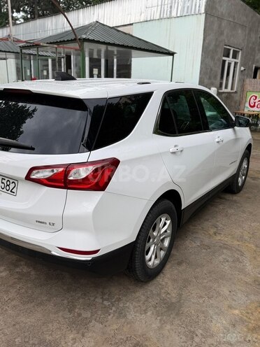 Chevrolet Equinox-7