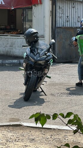 Kawasaki Ninja 500-1