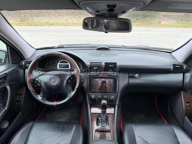 Mercedes C 200-11