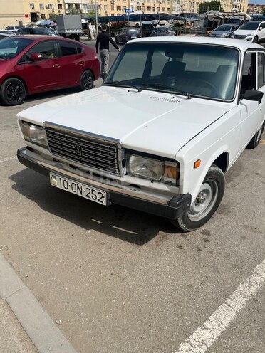 LADA (VAZ) 2107-4