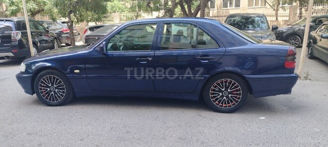 Mercedes C 240-13