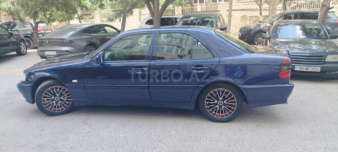 Mercedes C 240-17