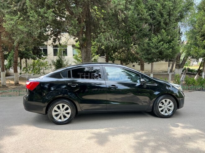 Kia Rio-4