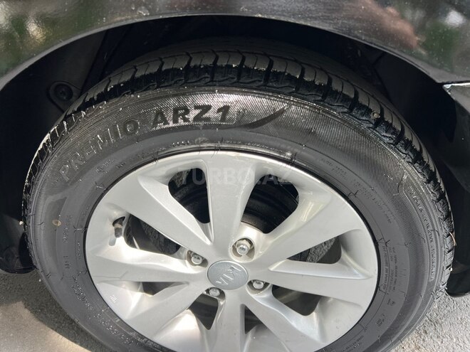 Kia Rio-7