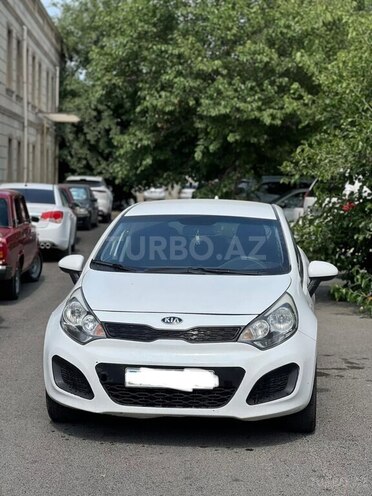 Kia Rio-1