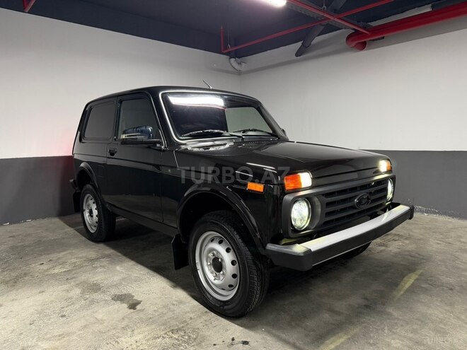 LADA (VAZ) Niva-8