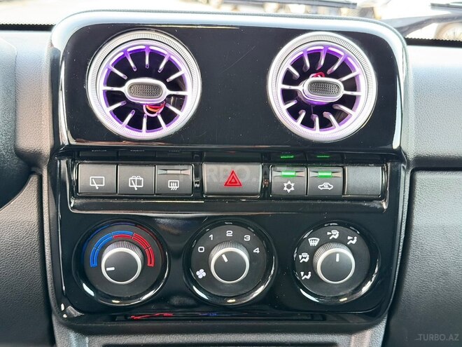 LADA (VAZ) Niva-12