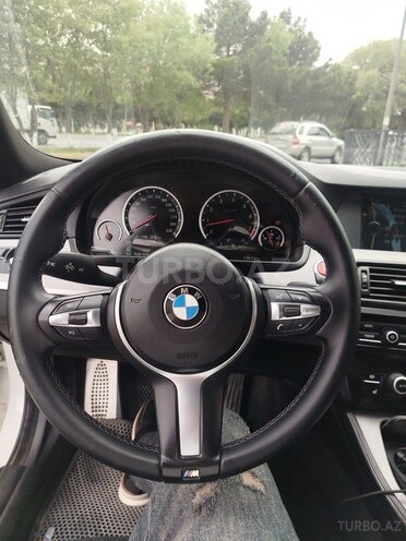 BMW 528-2