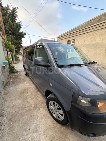 Volkswagen Transporter-2
