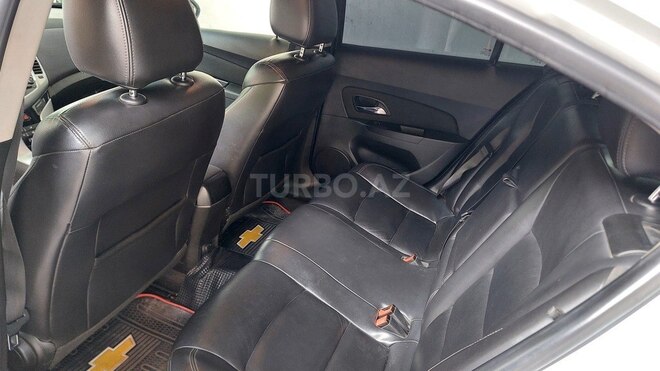 Chevrolet Cruze-2