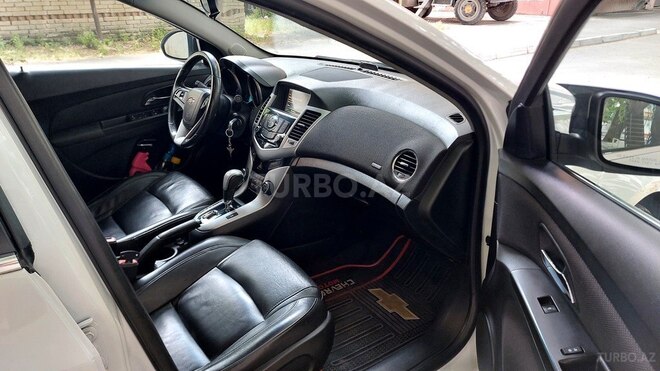 Chevrolet Cruze-7