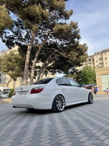 BMW 525-7