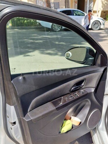 Chevrolet Cruze-7