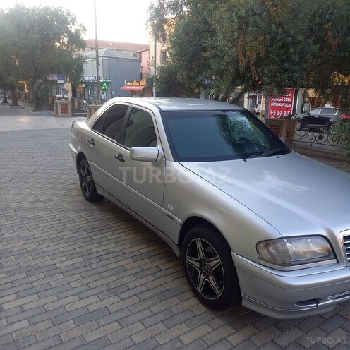 Mercedes C 220-6