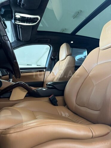 Porsche Cayenne GTS-14