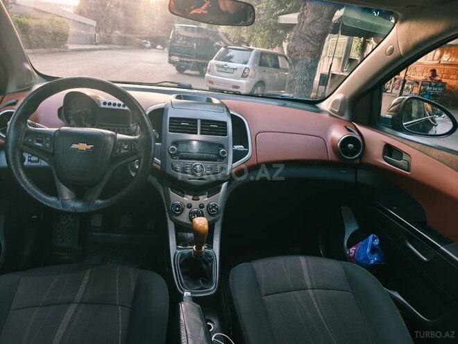 Chevrolet Aveo-6