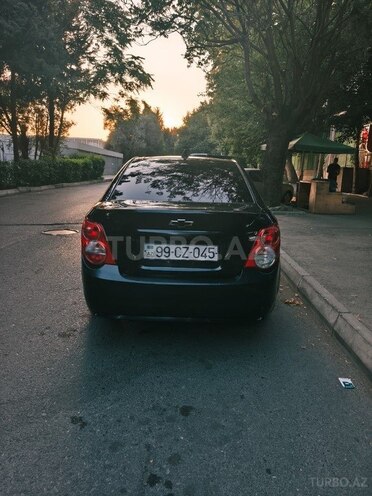 Chevrolet Aveo-3