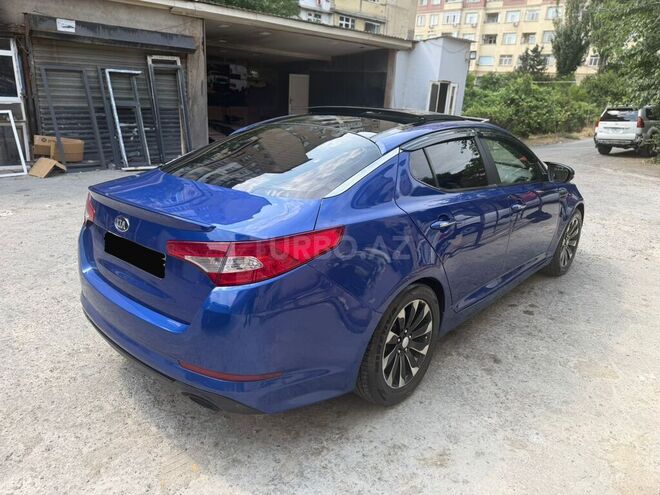 Kia Optima-4