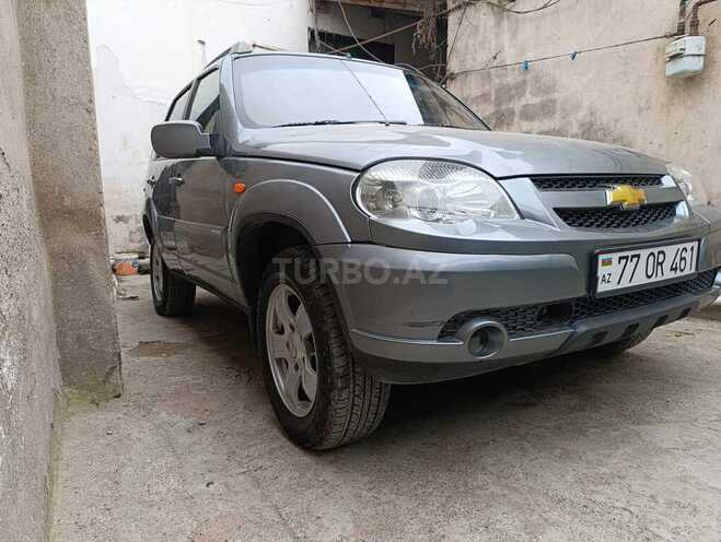 Chevrolet Niva-1