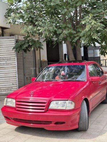Mercedes C 180-4
