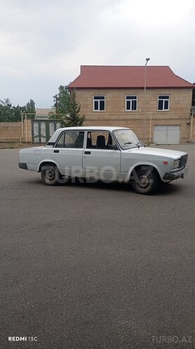 LADA (VAZ) 2107-5