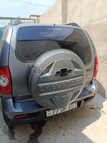 Chevrolet Niva-8