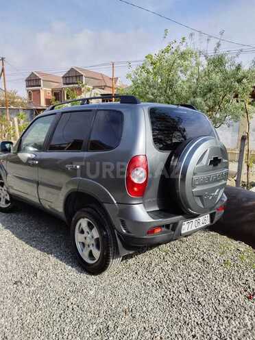 Chevrolet Niva-3