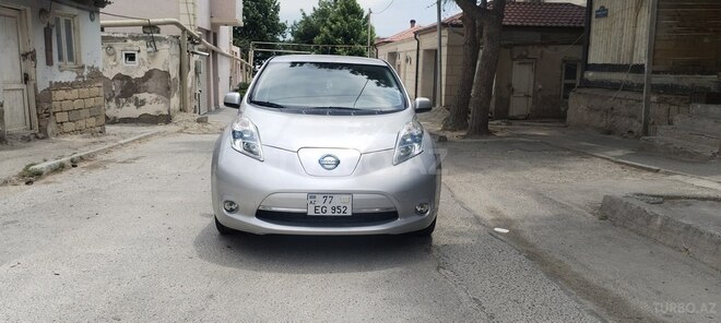 Nissan Leaf-13
