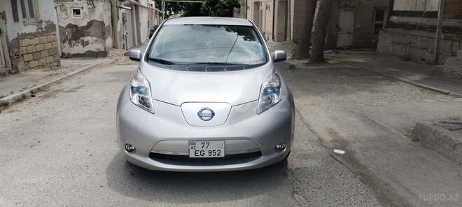 Nissan Leaf-12