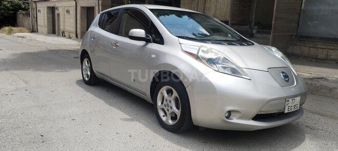 Nissan Leaf-6