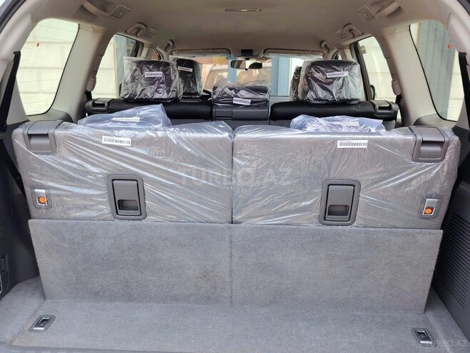 Toyota Land Cruiser Prado-18