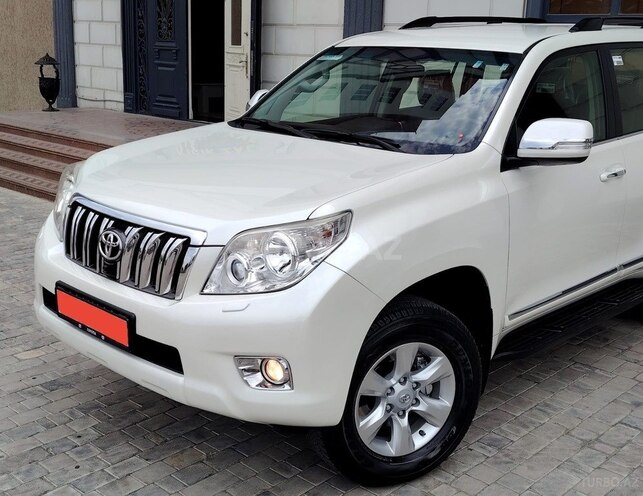 Toyota Land Cruiser Prado-8