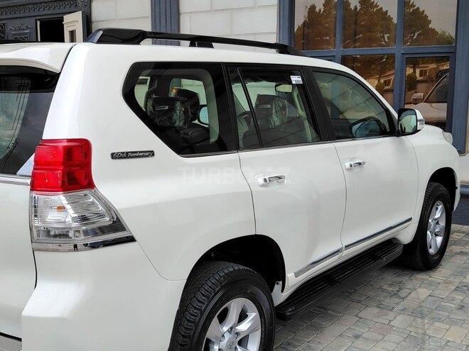 Toyota Land Cruiser Prado-5