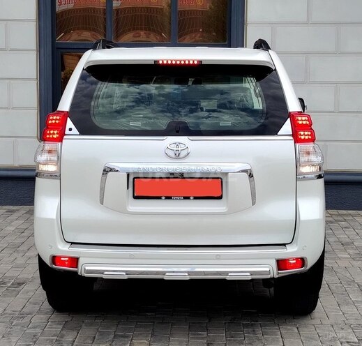 Toyota Land Cruiser Prado-9