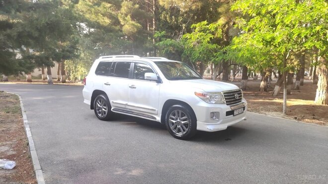 Toyota Land Cruiser-3