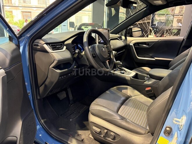 Toyota RAV4-22