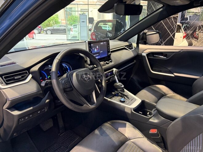 Toyota RAV4-20