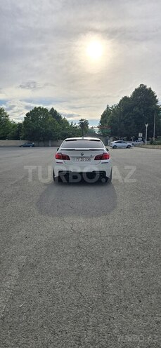 BMW 528-9