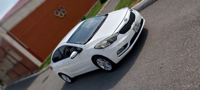 Kia Cerato-4