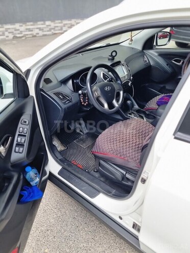Hyundai ix35-12