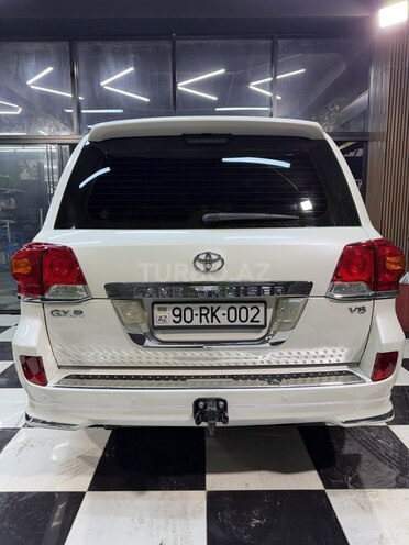 Toyota Land Cruiser-14
