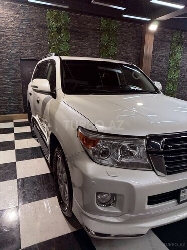 Toyota Land Cruiser-6
