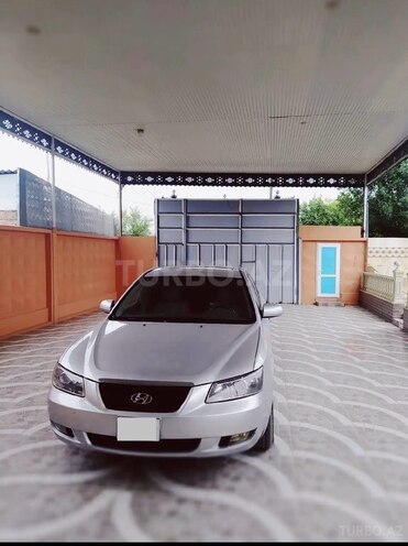 Hyundai Sonata-1